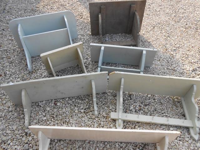 Grand choix d'étagères anciennes