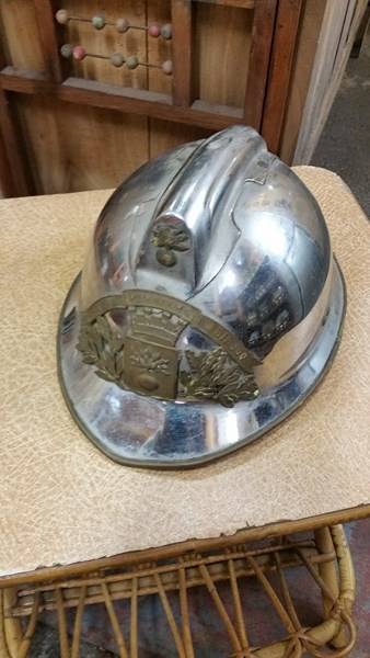 casque de pompier de cérémonie