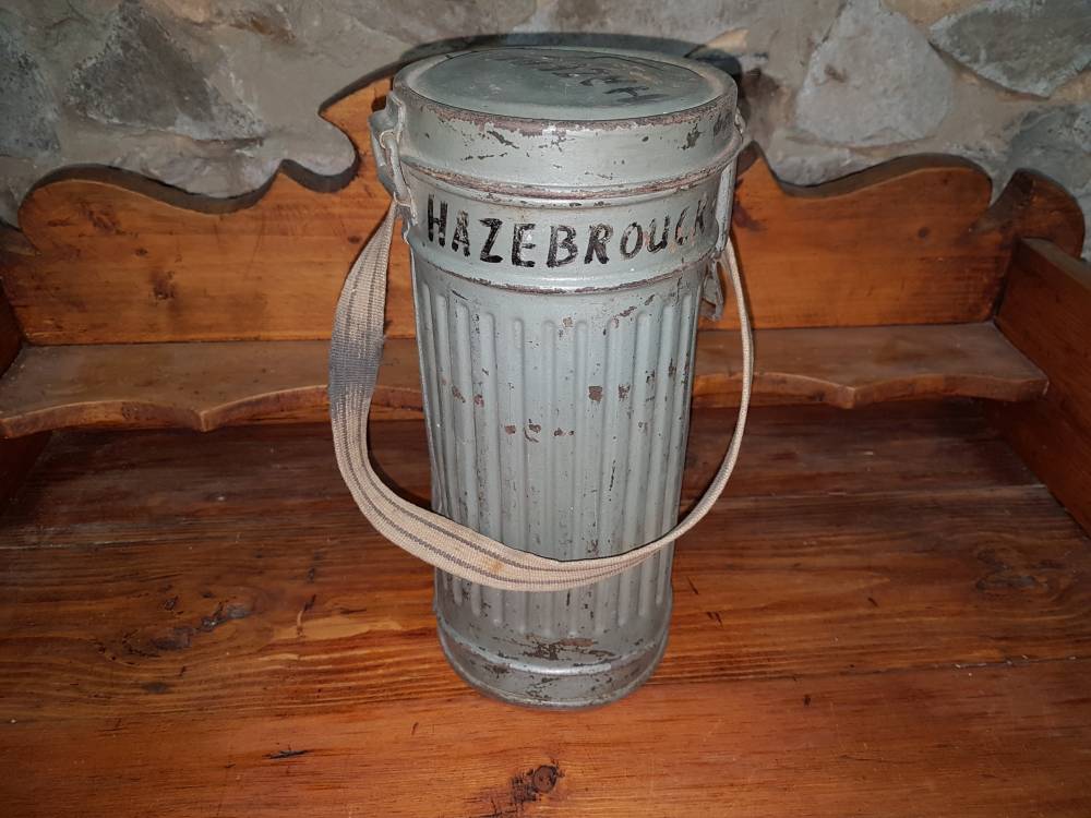 boite de masque à gaz allemand ww2